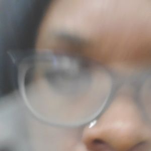 Meet your Posher, Lorraine